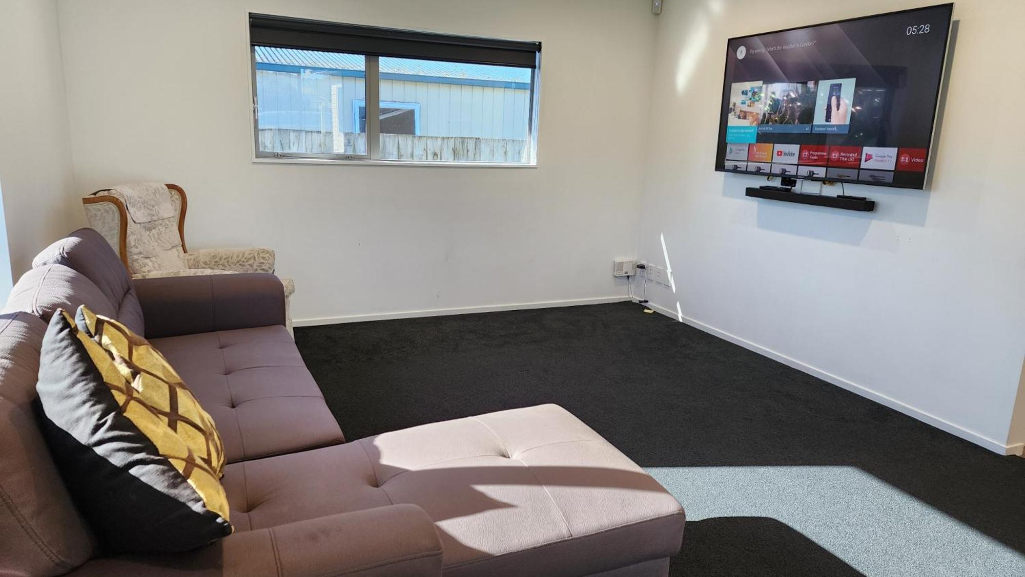 Oaktree Entire Holiday Home, Sleeps 8 To12 로토루아 외부 사진