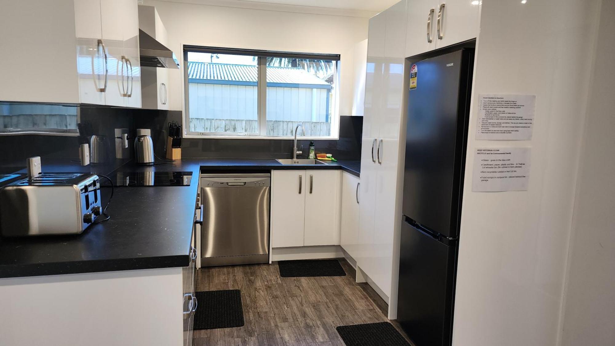 Oaktree Entire Holiday Home, Sleeps 8 To12 로토루아 외부 사진